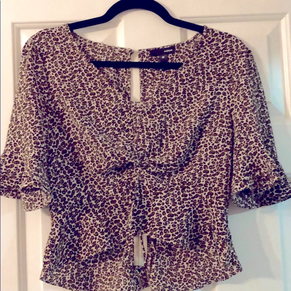 Womens Leopard Cropped Bell Sleeve Top